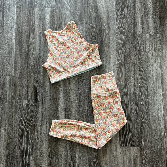 The Great x Eddie Bauer Floral Hiking Set Legging & Crop Tank Size Large Outdoor - Picture 13 of 16